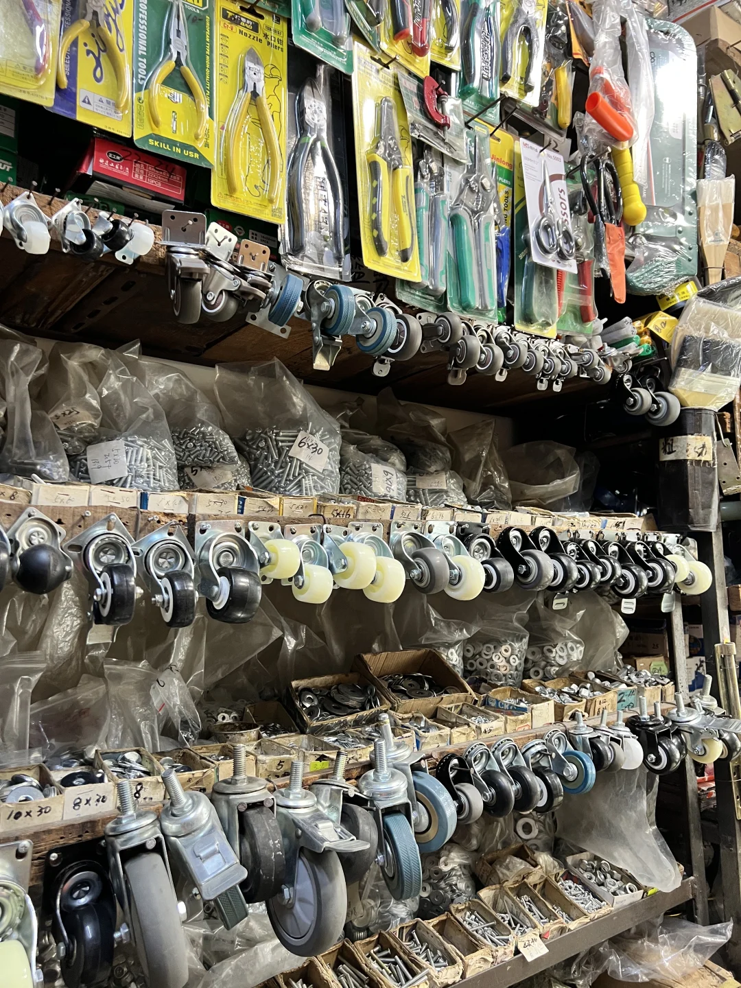 探店不停歇|隐藏在家旁边的修理行李箱宝藏