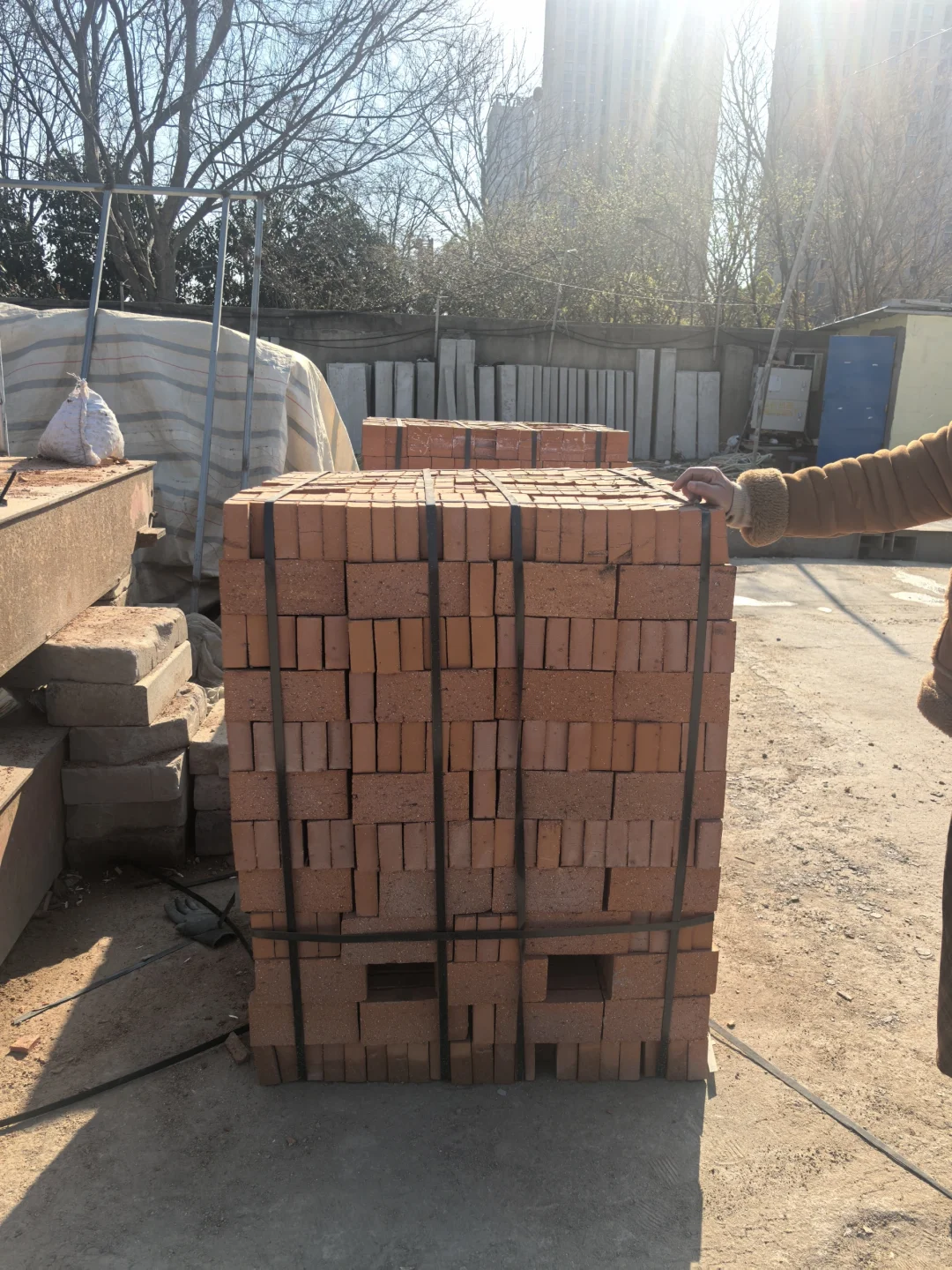 建材批发：水泥 沙石 轻质砖 瓷砖胶 配送