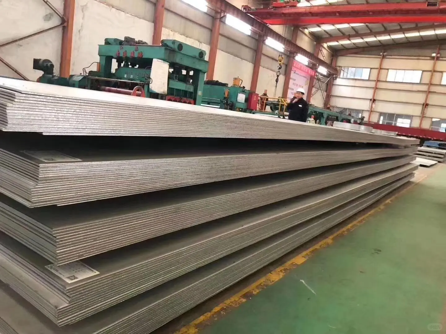 00后接手钢板工厂的一天