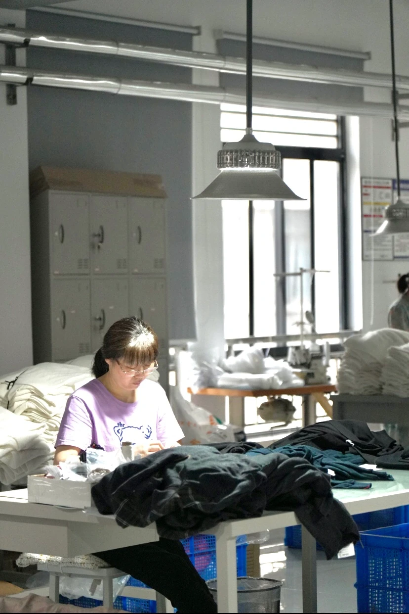 服装供应商|你好!我是靠谱服装加工厂 ??