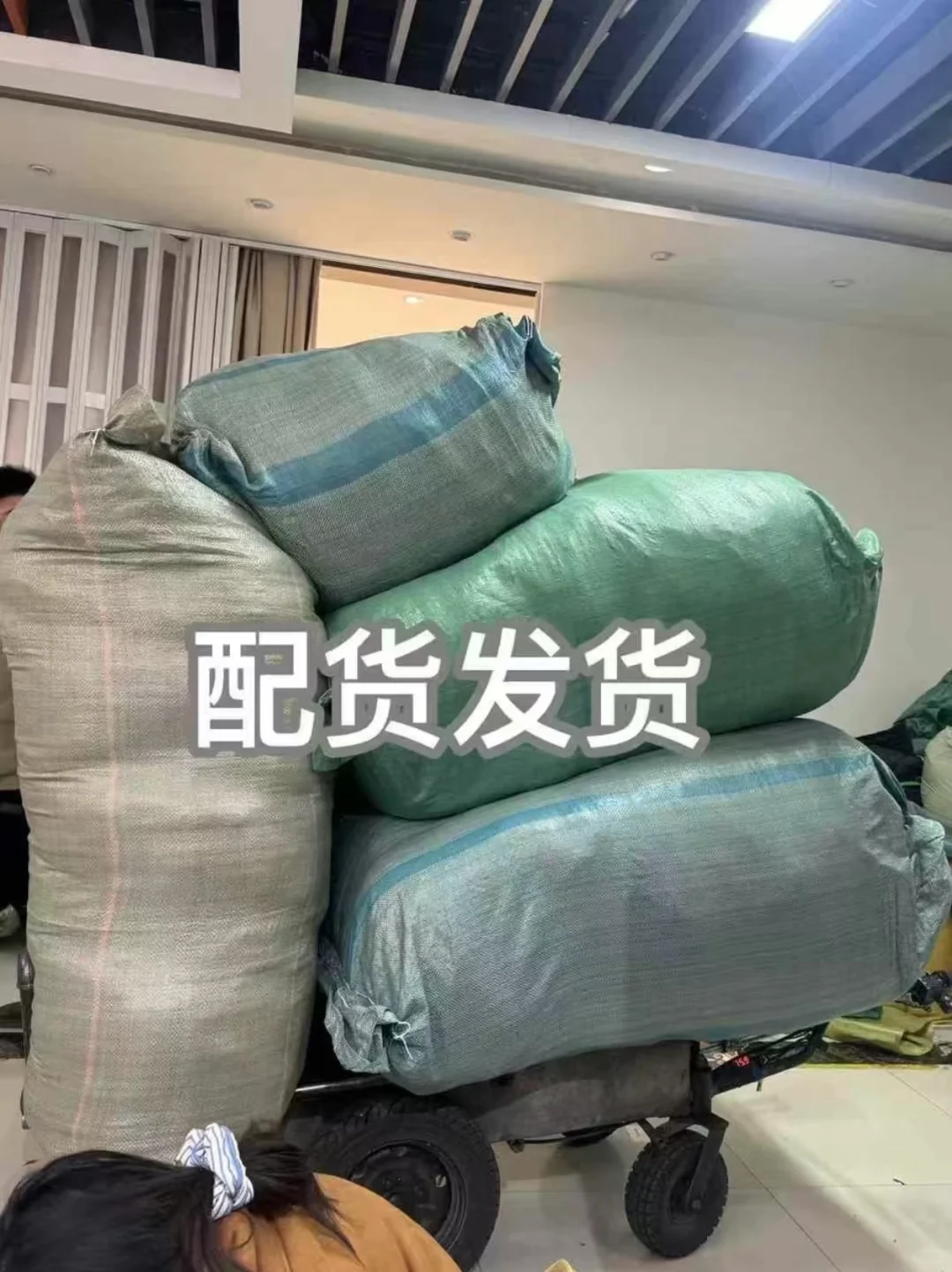 广州十三行服装批发源头厂家一件代发！