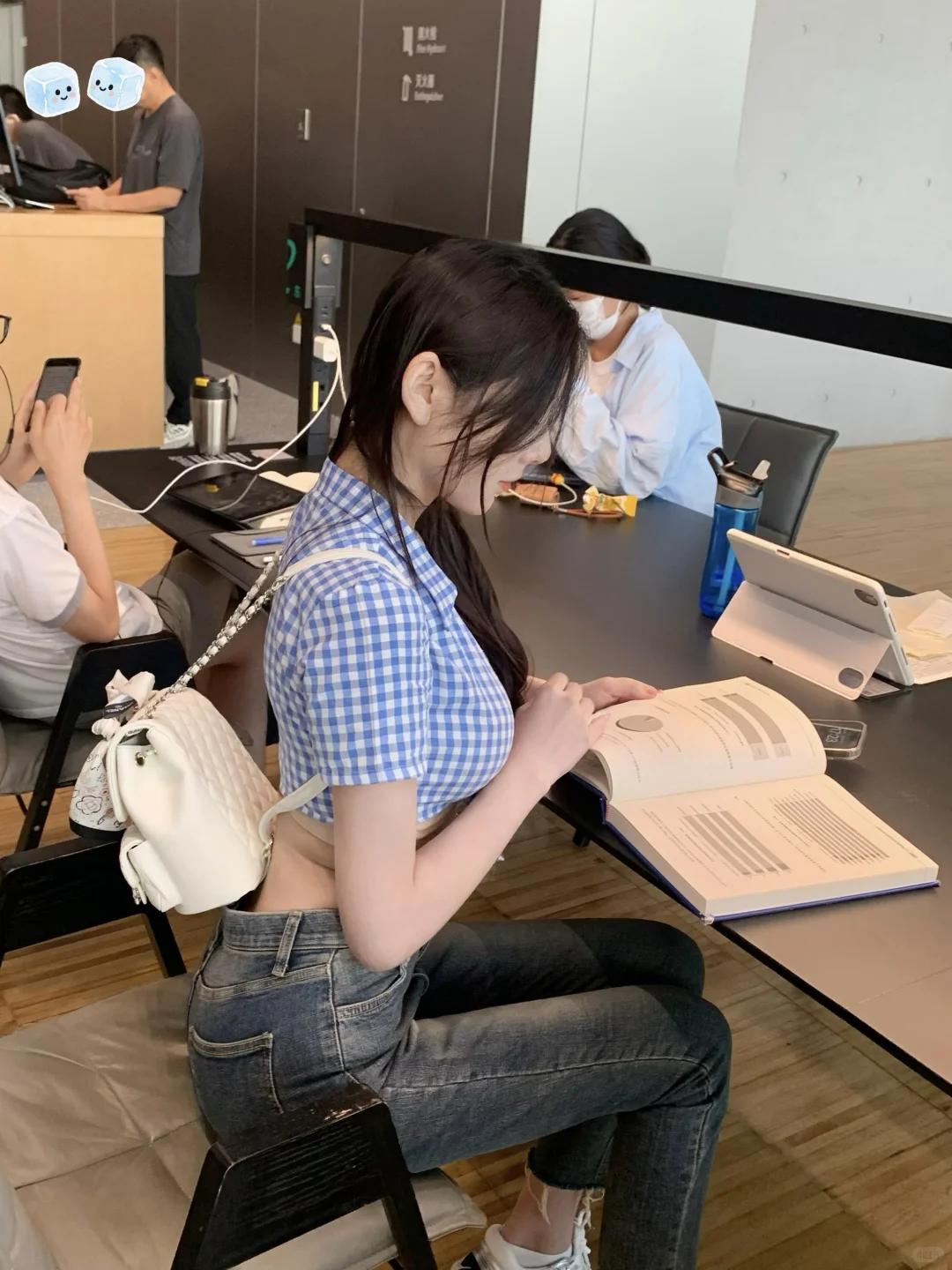 上海约拍?｜图书馆??