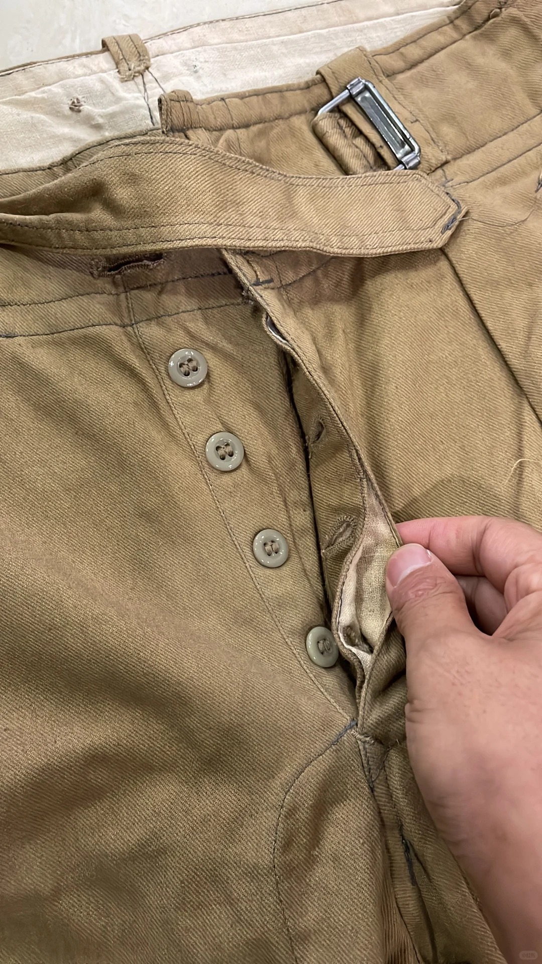 寻找小批量服装工厂，几十件/款/单。