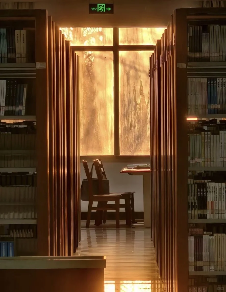 河北经贸大学图书馆教学楼一览