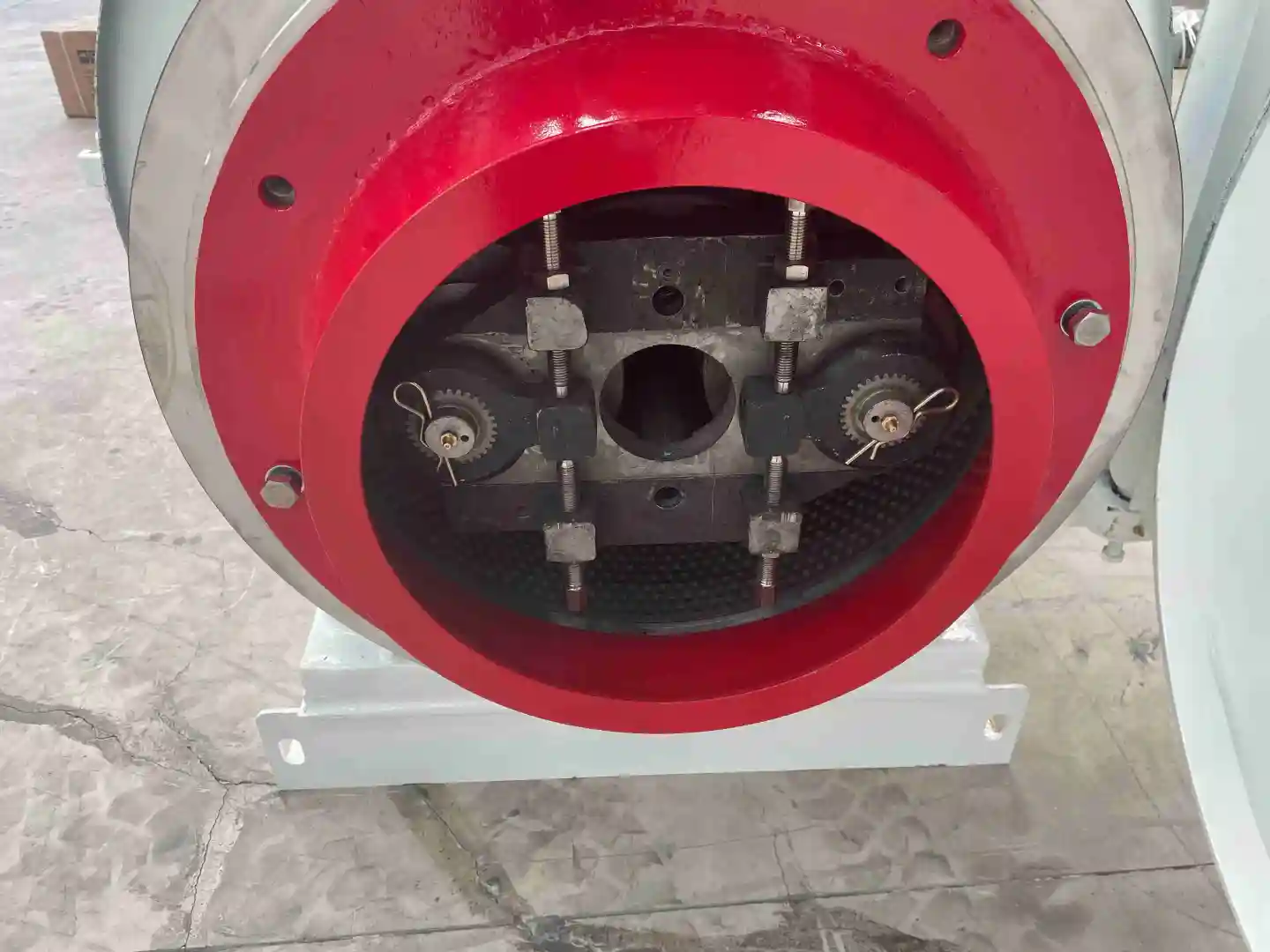 颗粒饲料加工机器设备：适配不同规模养殖场