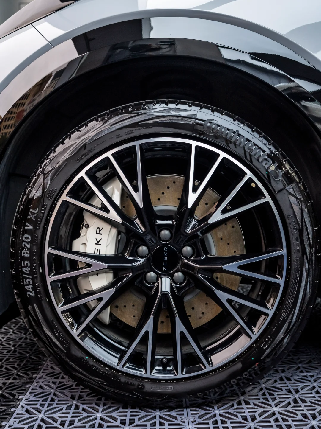 自修复胎还是可以的?