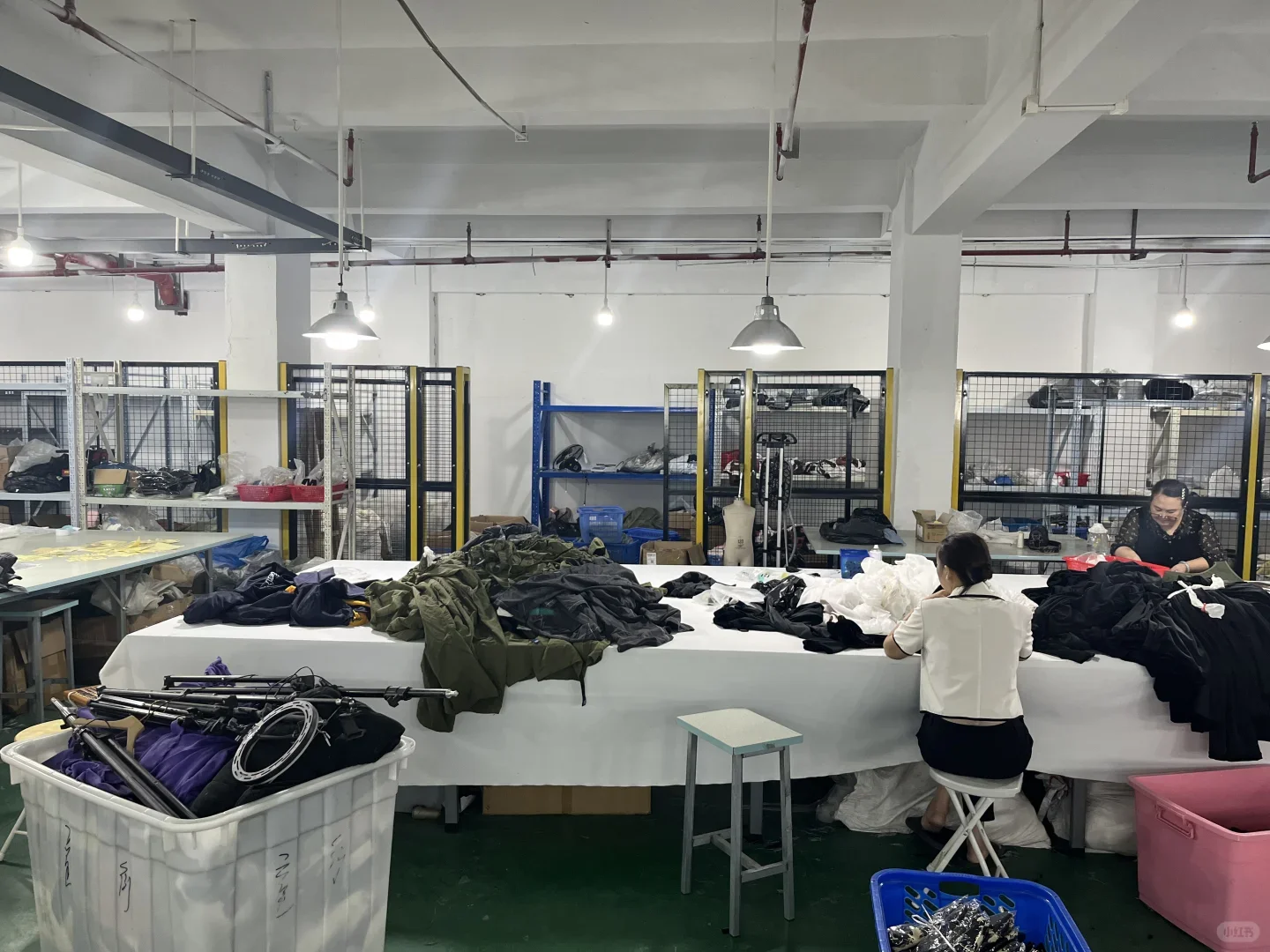 恭喜你找到一家小批量服装厂