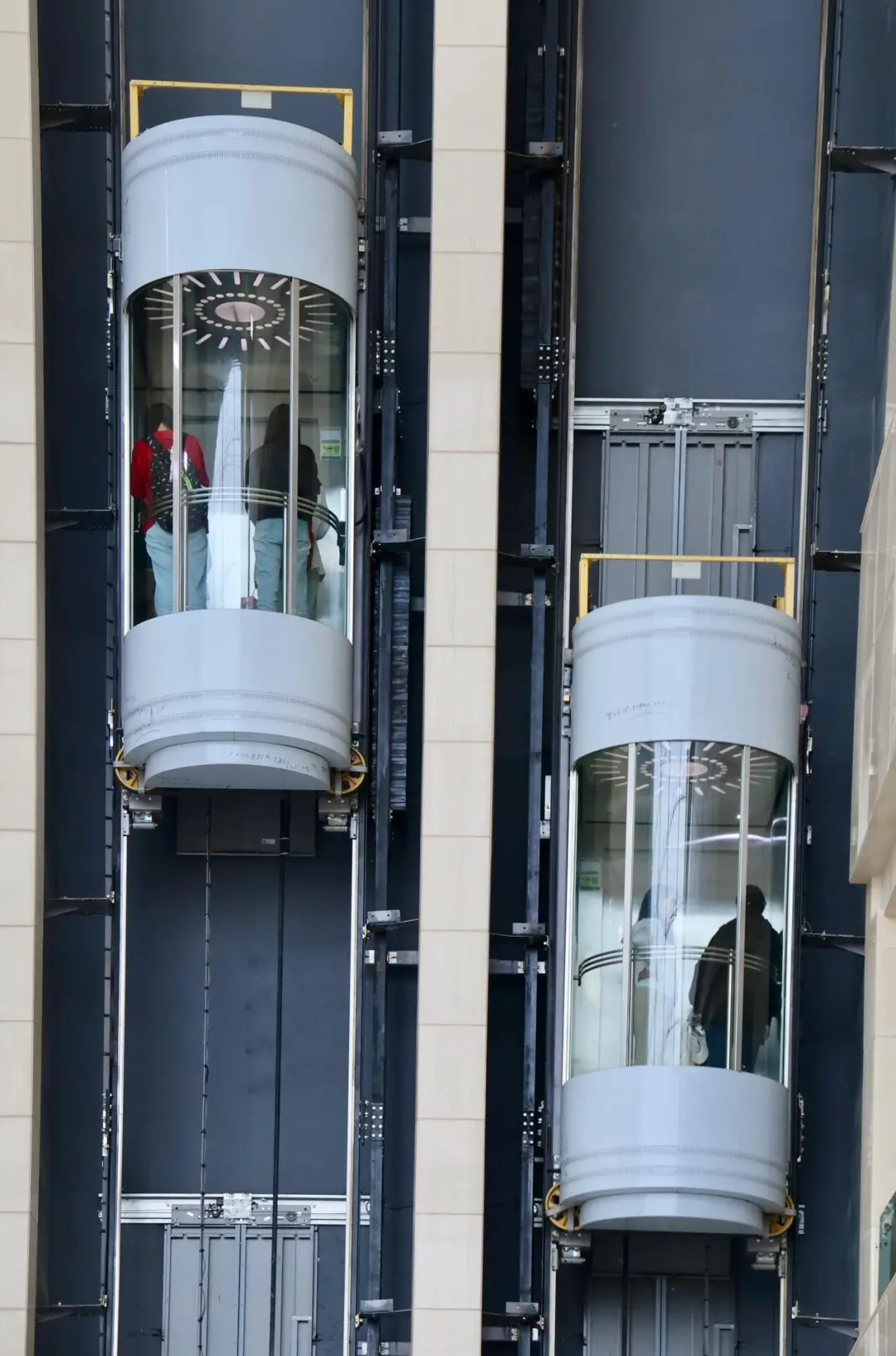 不会还有人不知道吧...