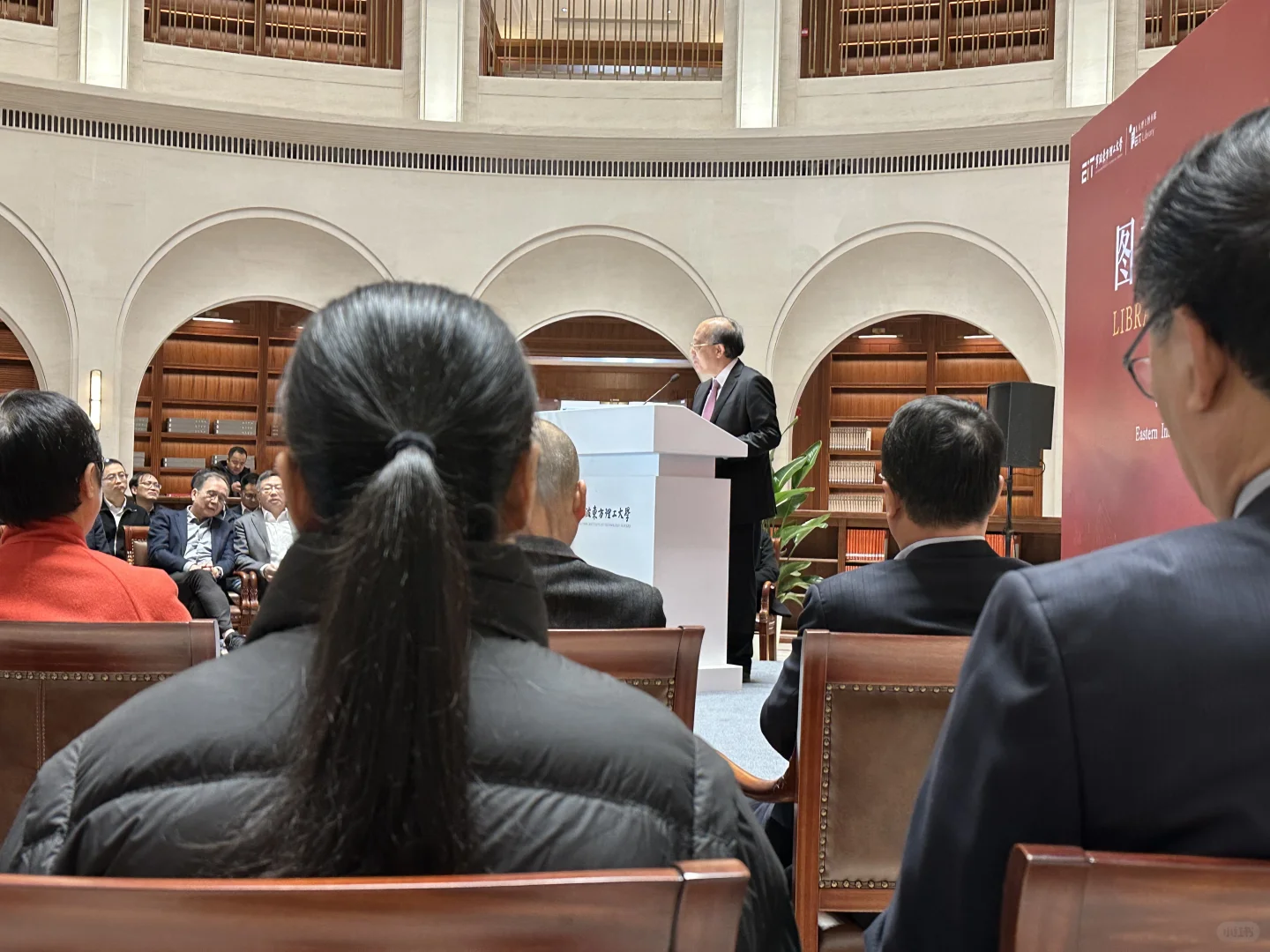 东方理工大学雅戈尔图书馆开放啦！