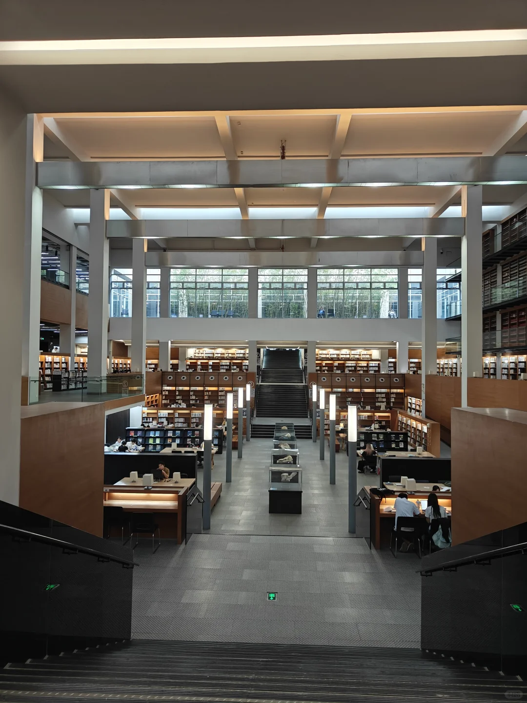 汕大图书馆我爱你！！！