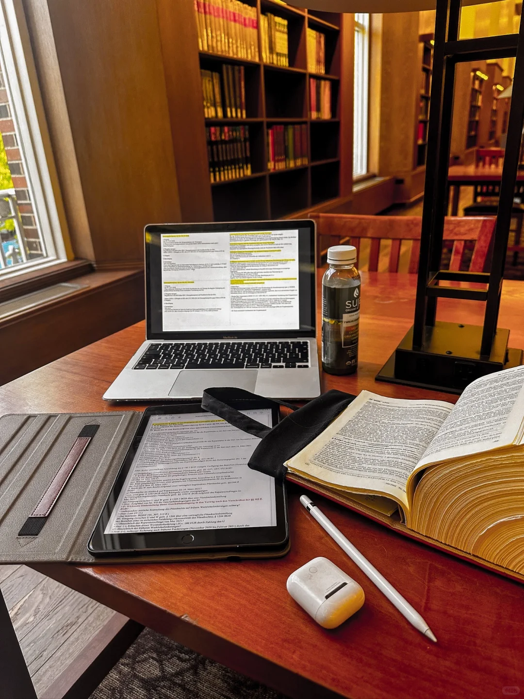 法学生的图书馆学习日常 ～学习