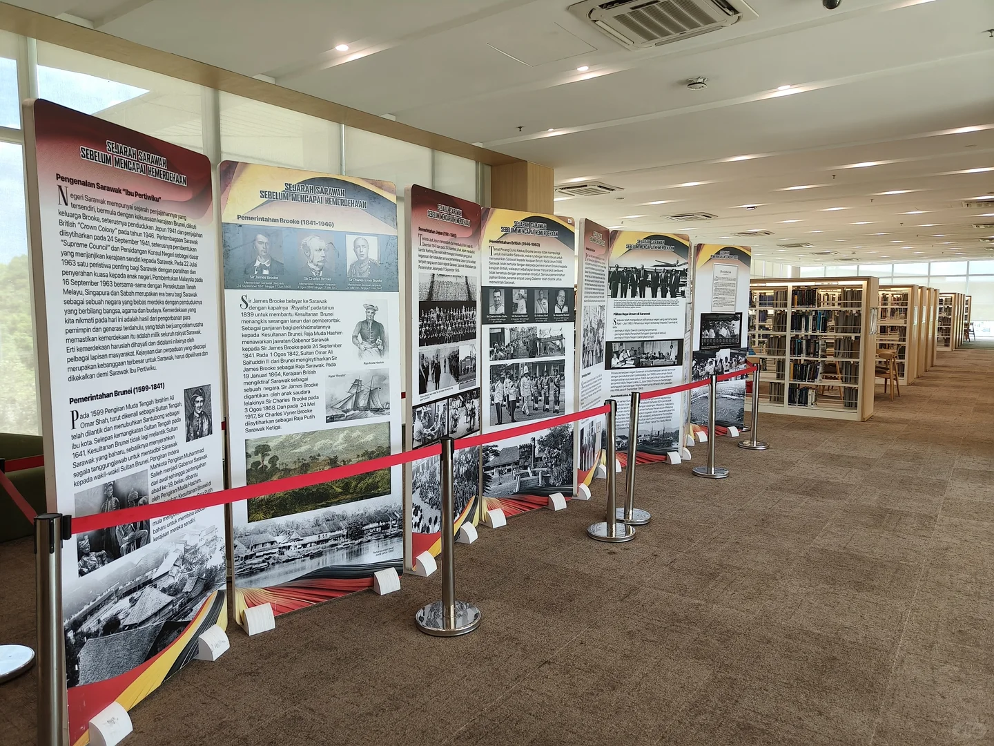 诗巫的州立图书馆原来那么先进！