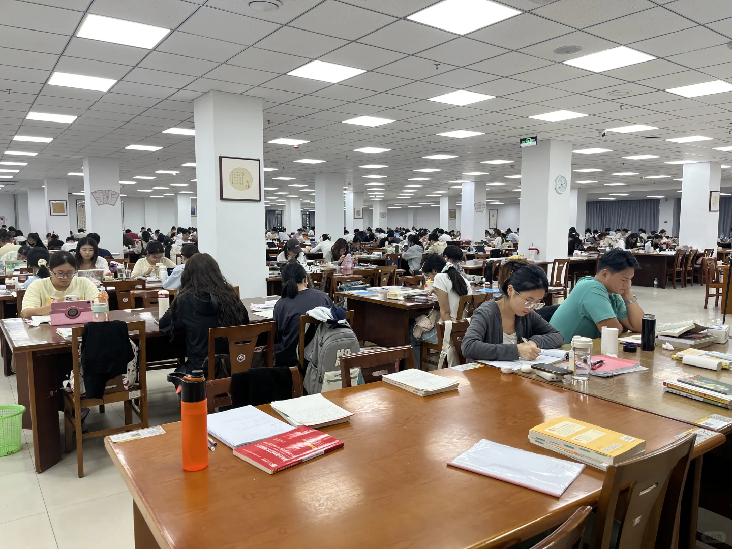 在这里真的好好学！图书馆自习室