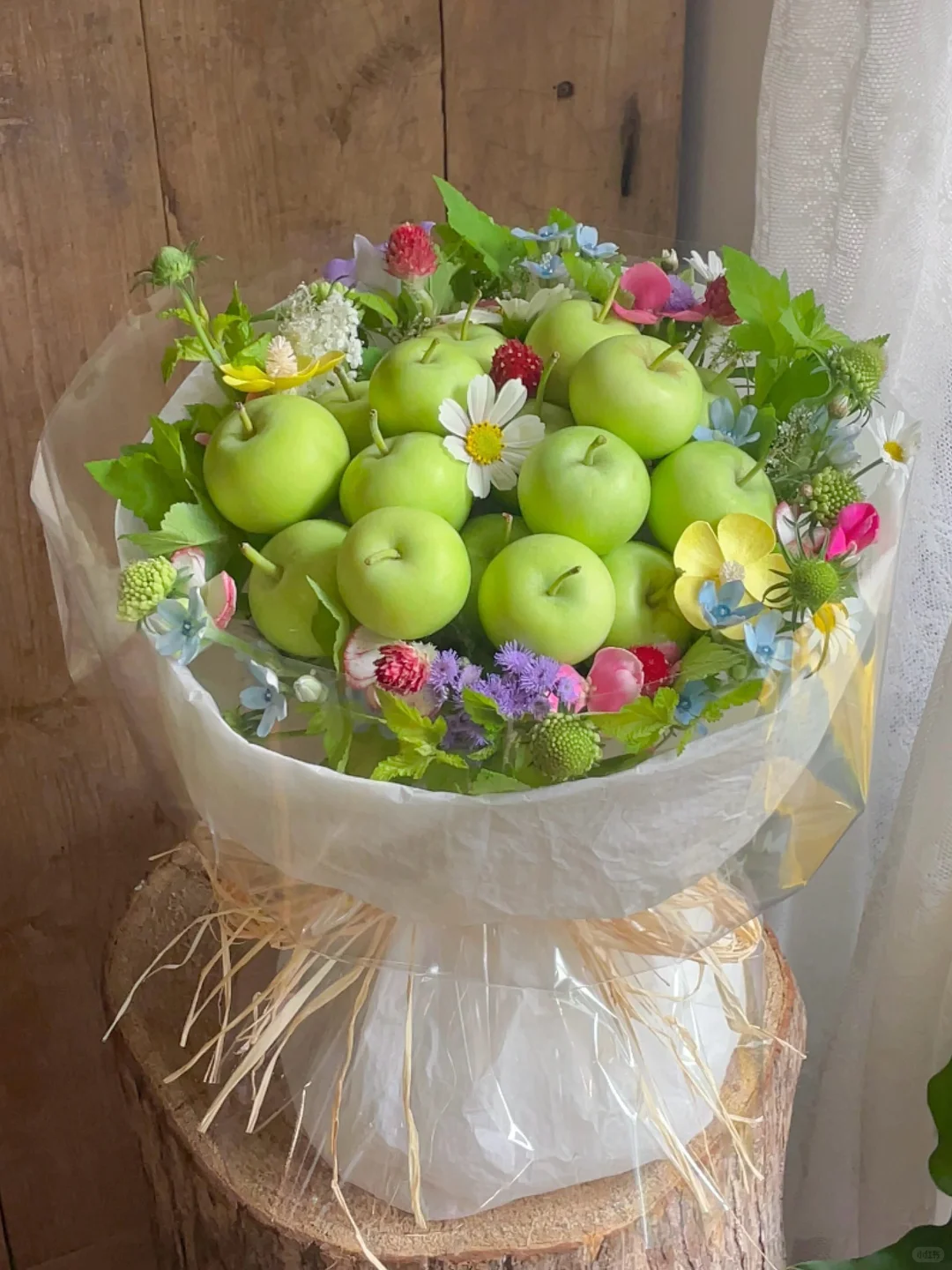 喜欢吃苹果的姐妹有福啦