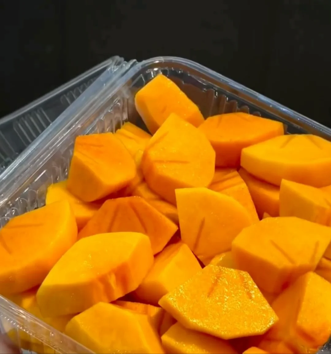 姐妹们地址给我，我给大家寄，不要油费……