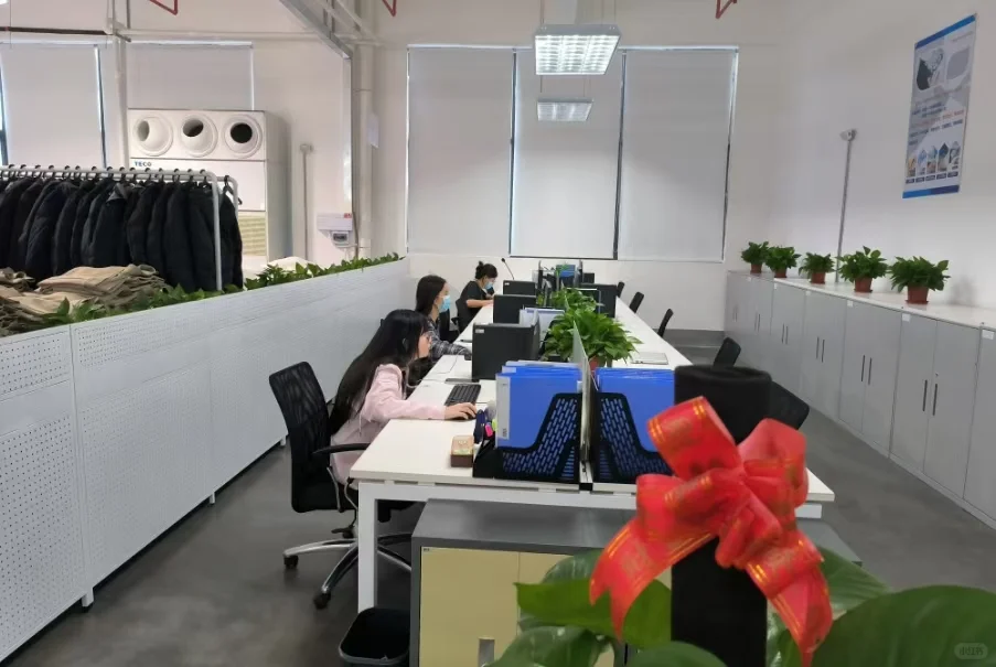 带你走进服装生产车间