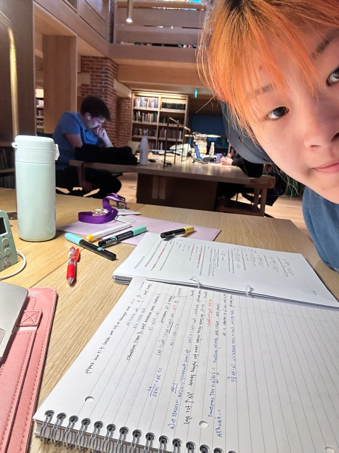 为了坐遍图书馆的每个角落，我考上剑桥大学