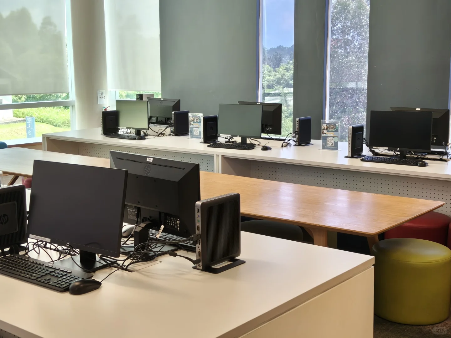 诗巫的州立图书馆原来那么先进！