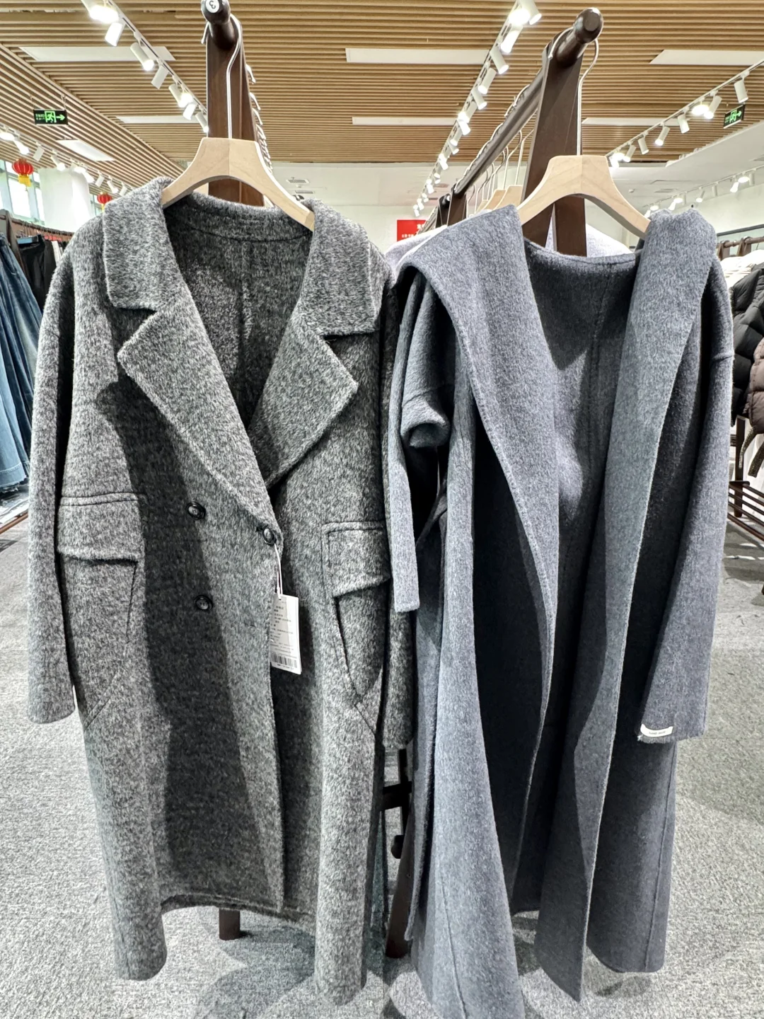 北京2000㎡的服装工厂！衣服均价80太牛了。。