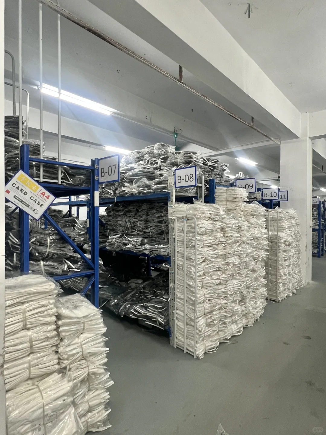 别看了，我们就是源头女装供应链!