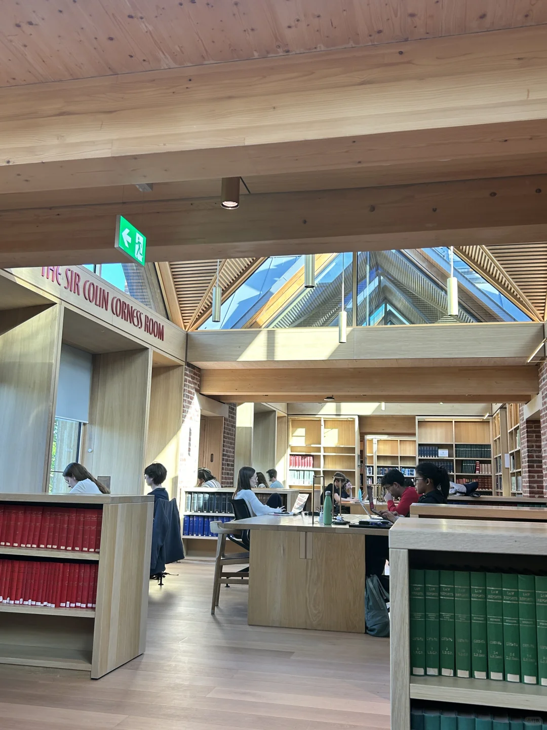 为了坐遍图书馆的每个角落，我考上剑桥大学