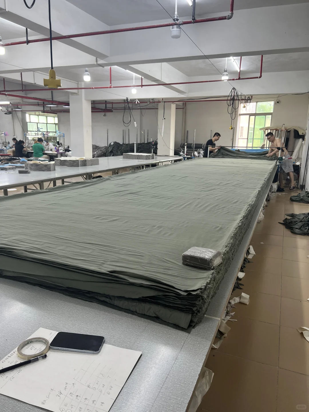 广州金沙洲专做T恤的服装厂！