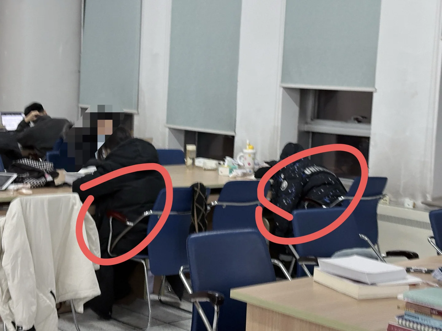 让人讨厌的图书馆霸座