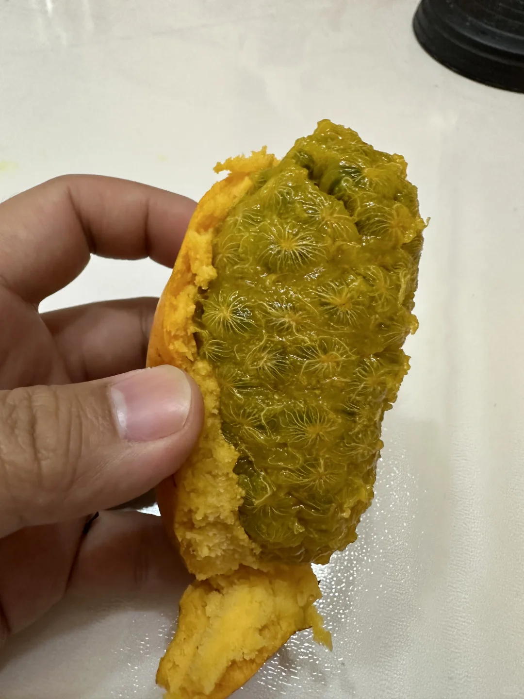 这是啥水果，广西买的，一点也不好吃?