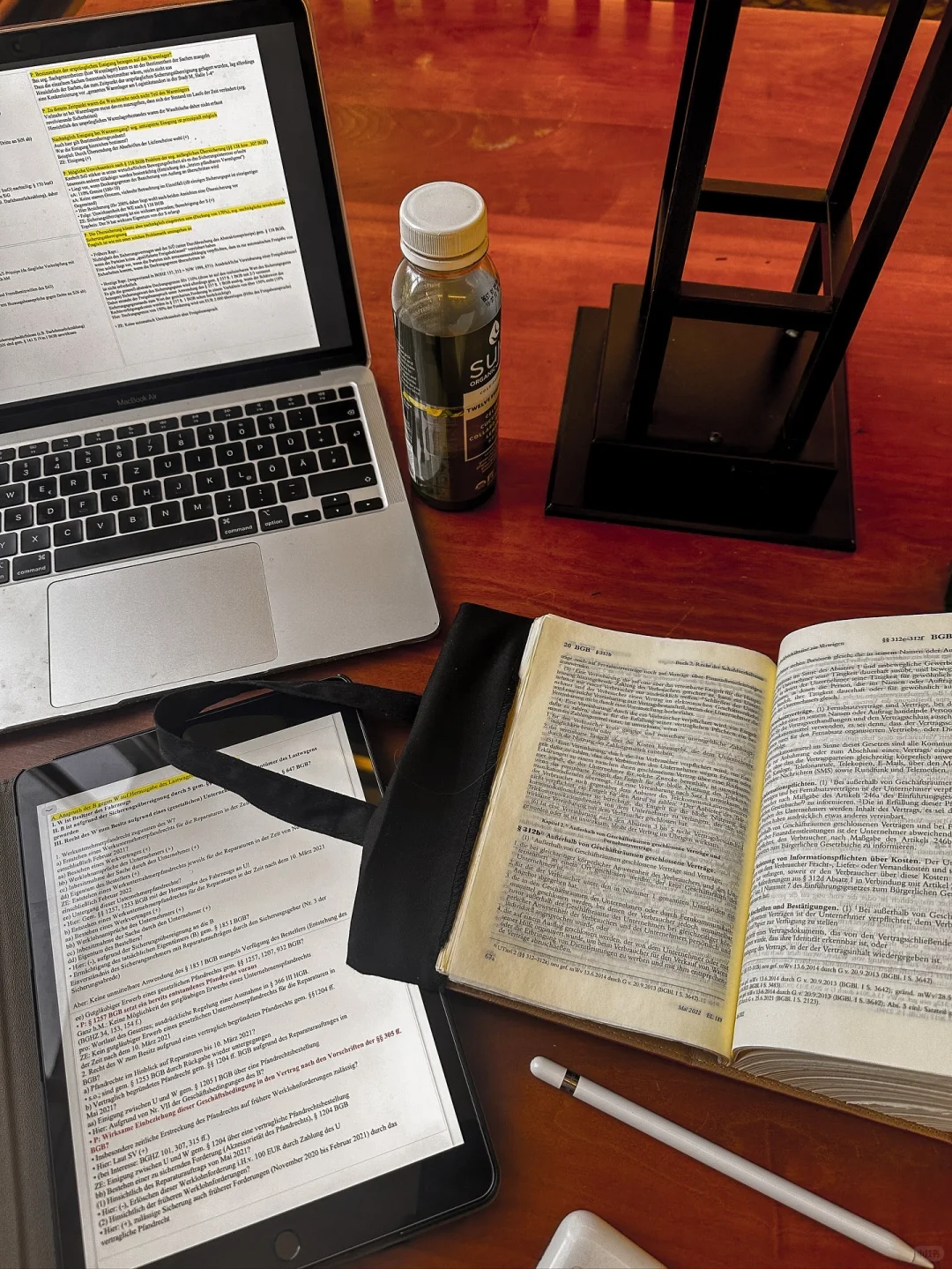 法学生的图书馆学习日常 ～学习