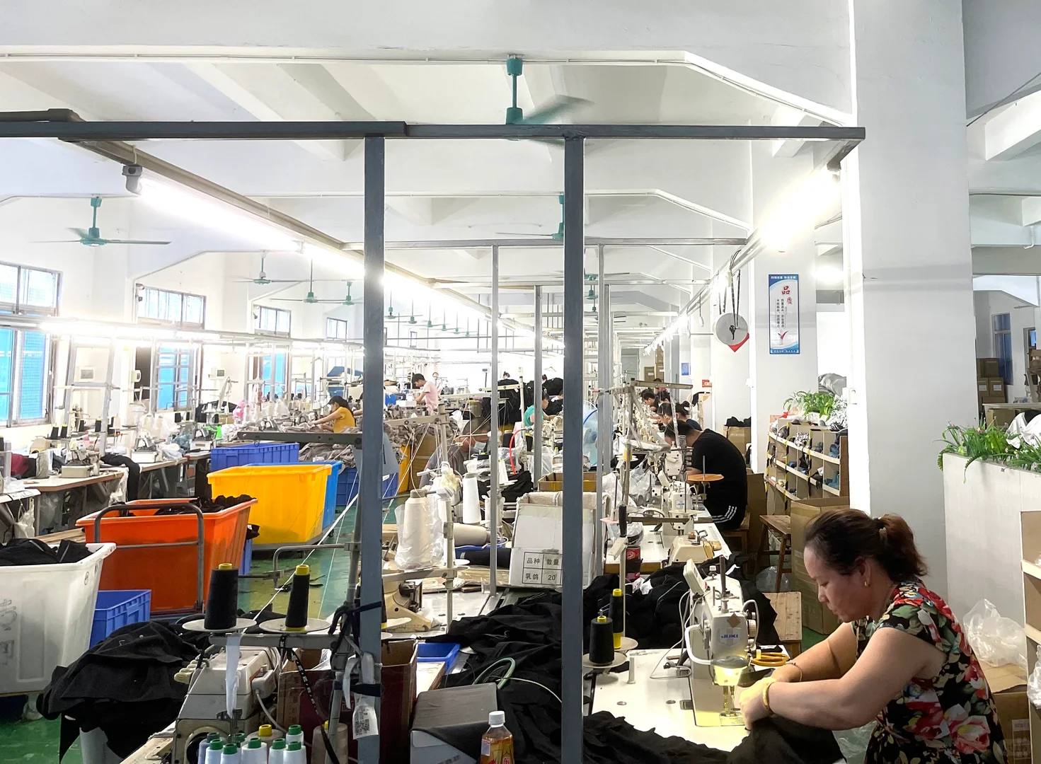 服装厂打样免?｜生产50件起