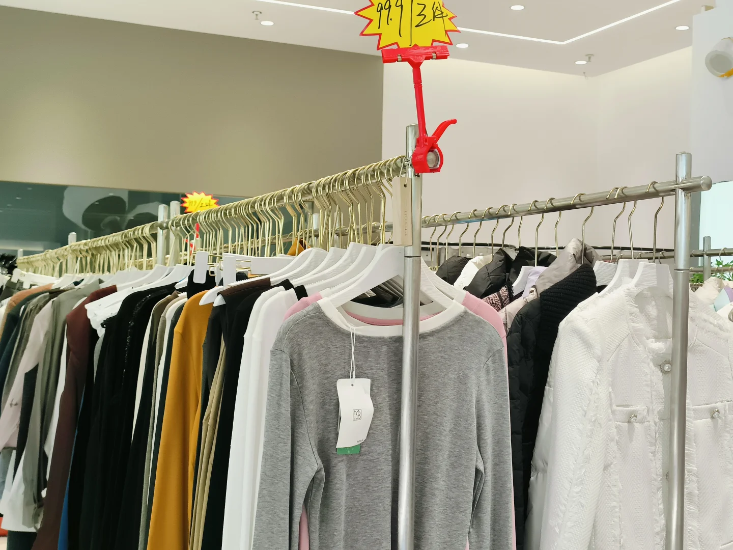 杭州平价宝藏服装工厂店