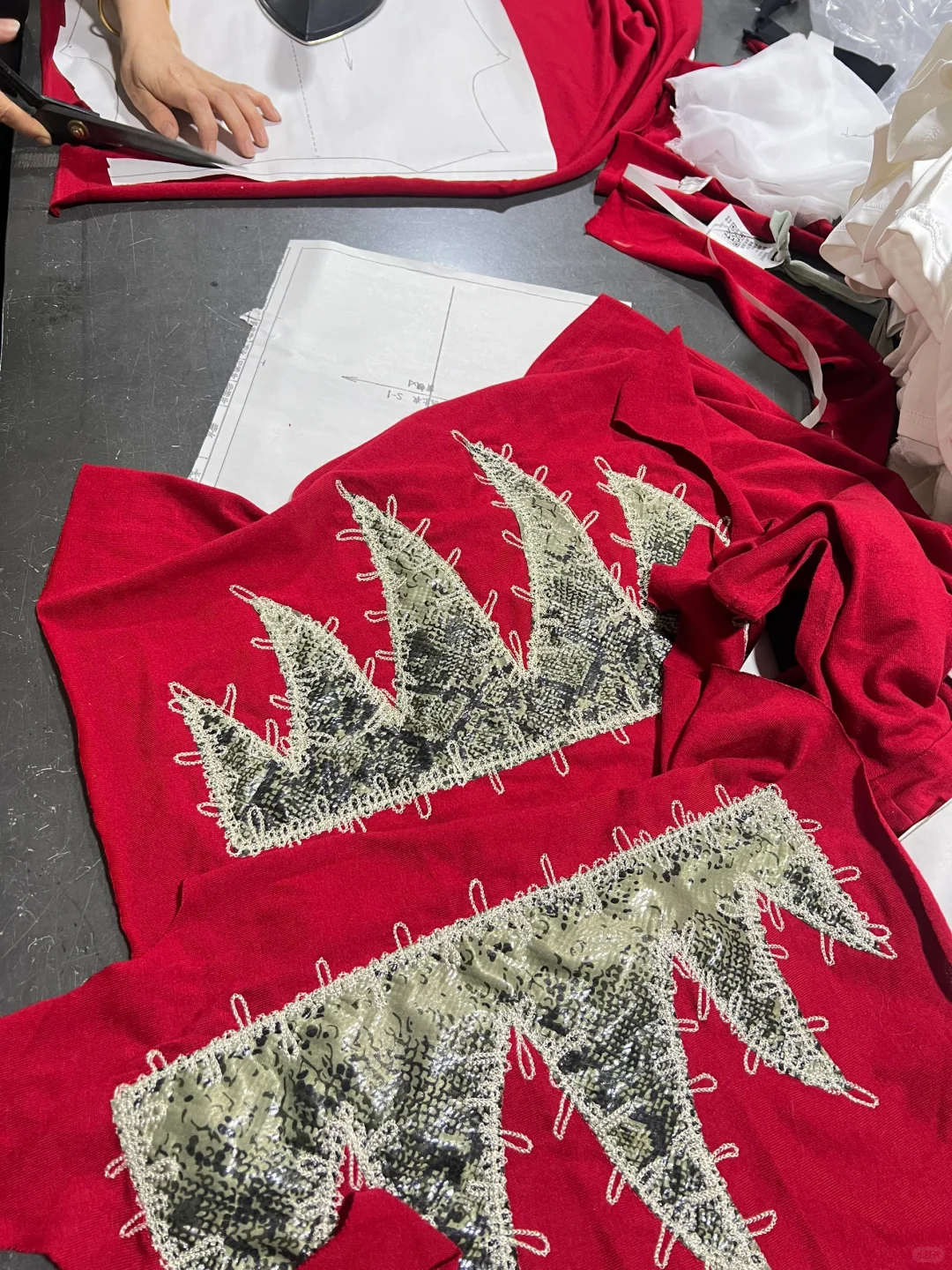 小单救星❗️初创品牌服装不用愁，小批量0压力