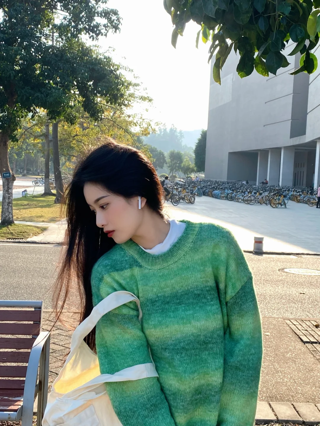 学校图书馆实在是太好拍啦！☀️