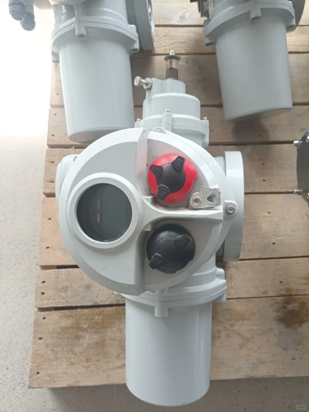 多角度观赏Z60智能型电动执行器