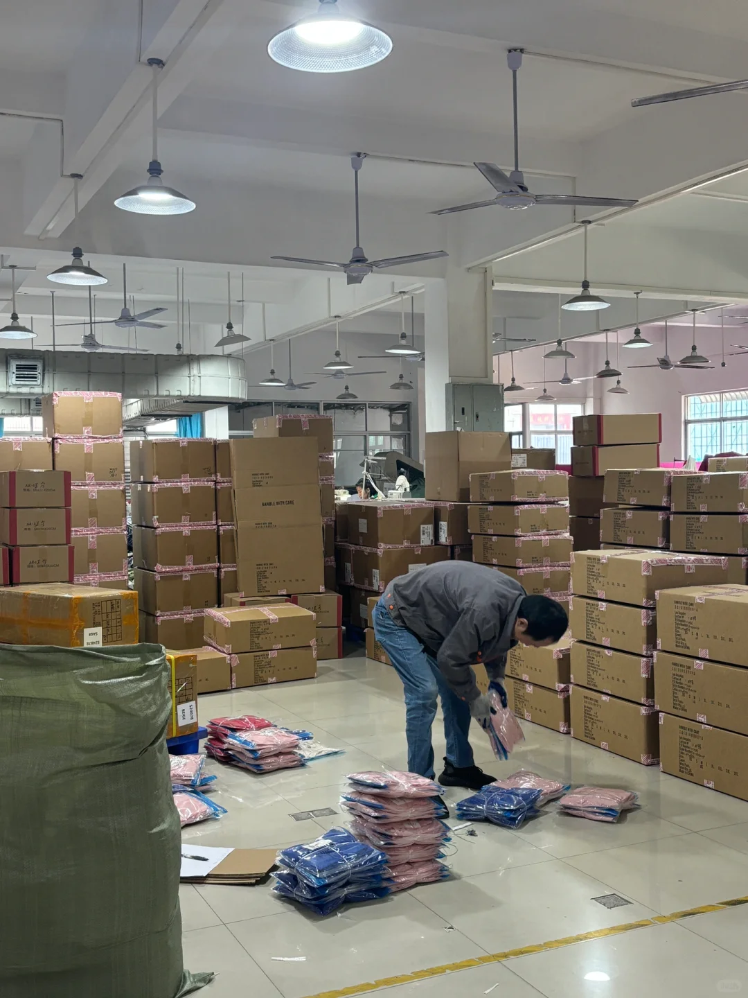 【找服装厂合作？选我们就对了！】