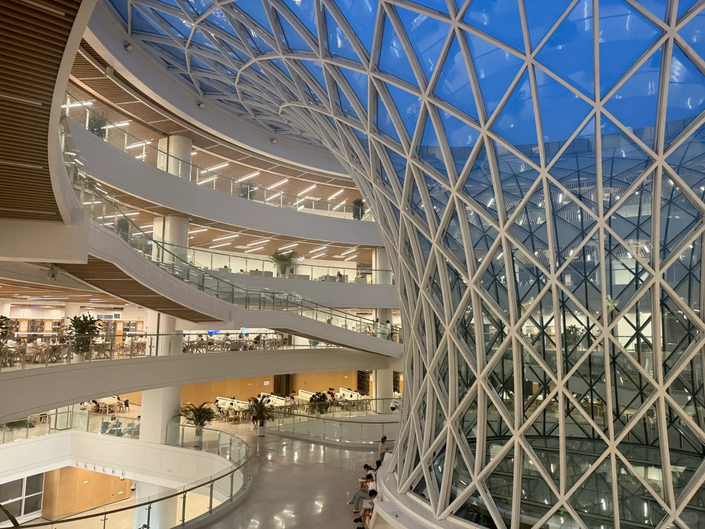 欢迎学弟学妹加入大美SYU！