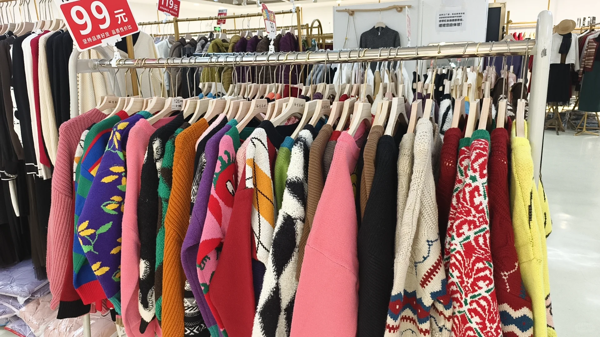 人手10件起的工厂店‼️没有人可以空手出来