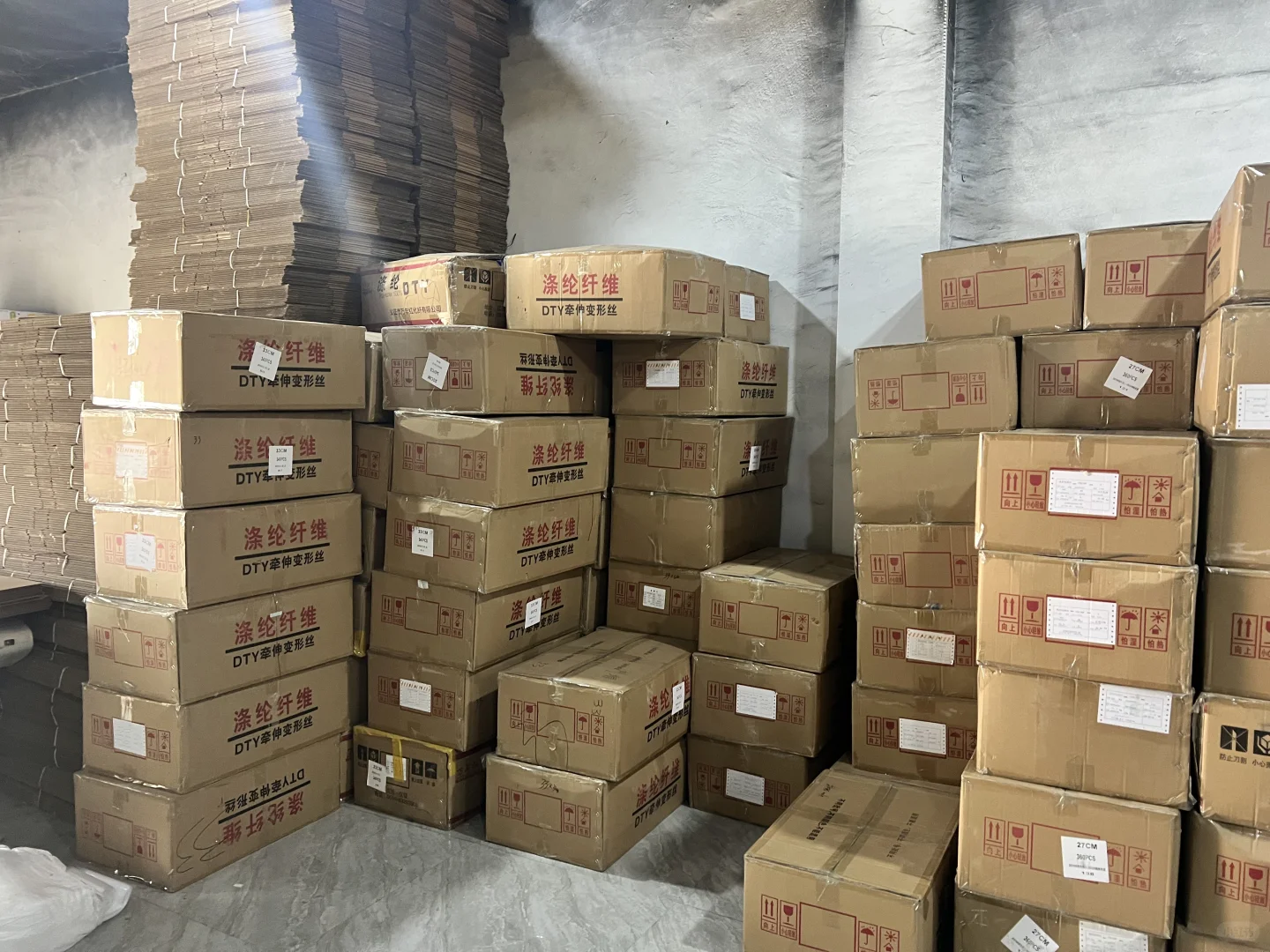 参观老婆家的服装厂,消费降级难道是蓝海