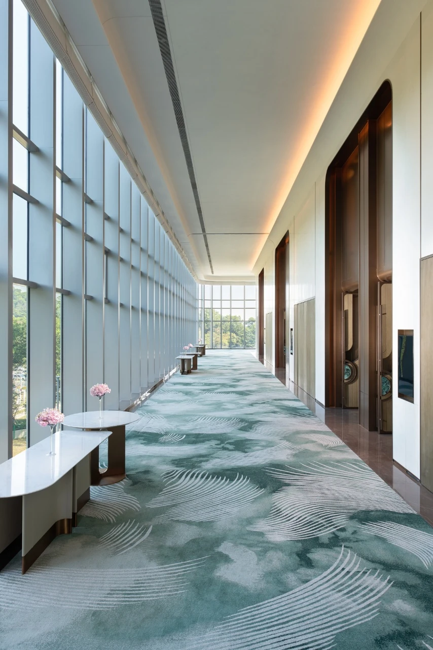 深圳龙华适合100-800人会议场地推荐?