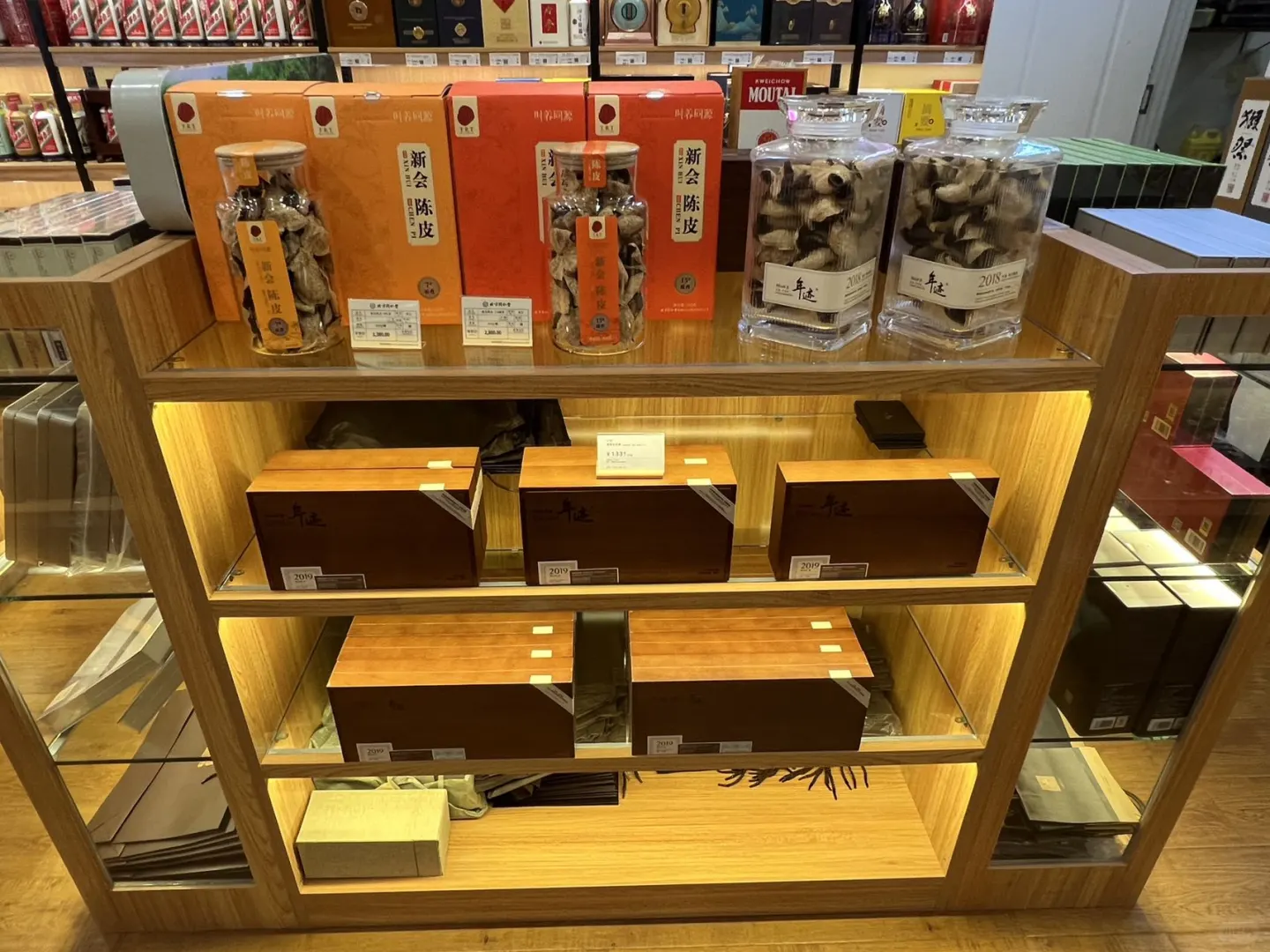 00后大学生休学当酒行主理人的日常