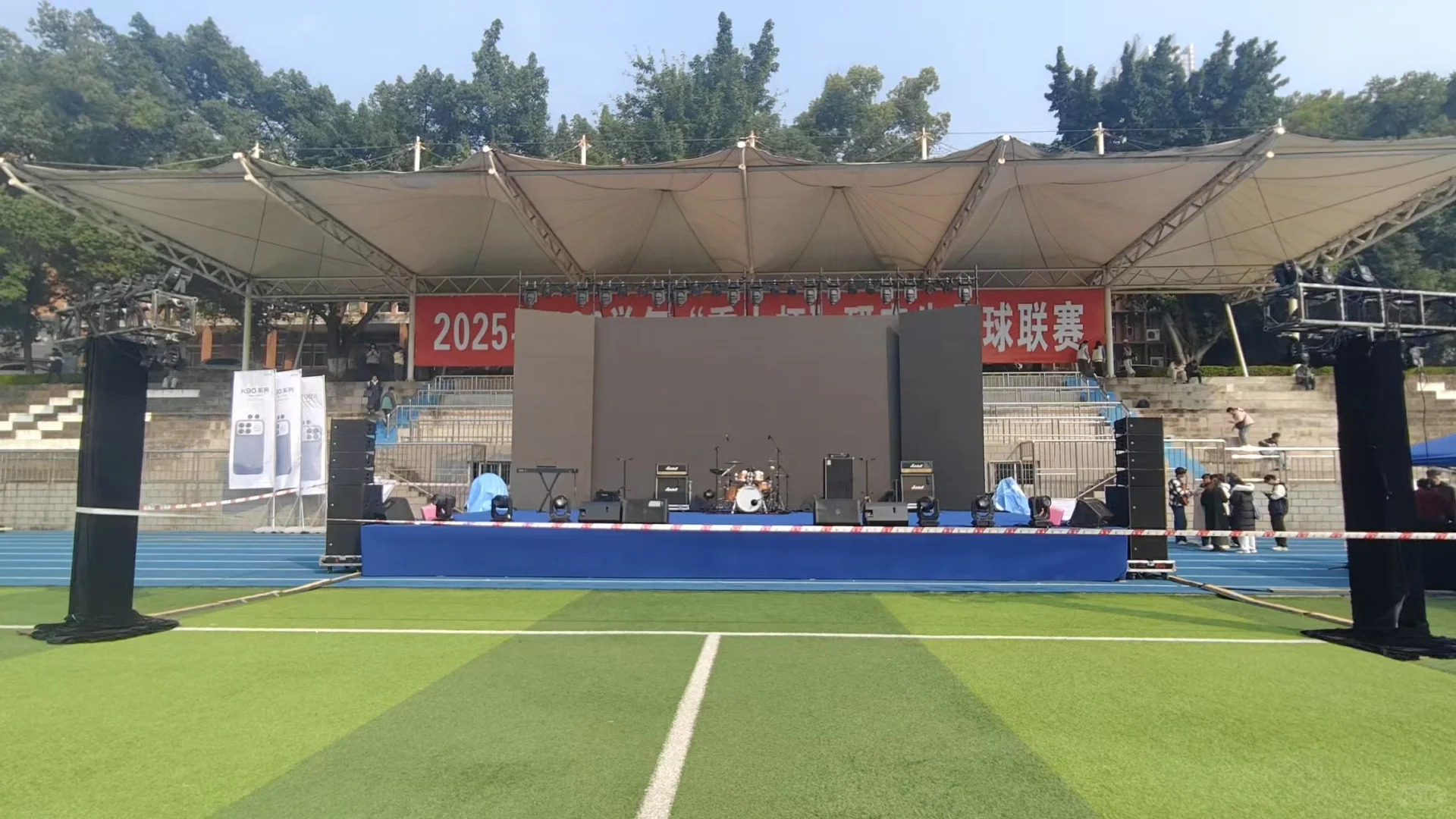 重庆大学草坪音乐节圆满结束了❗