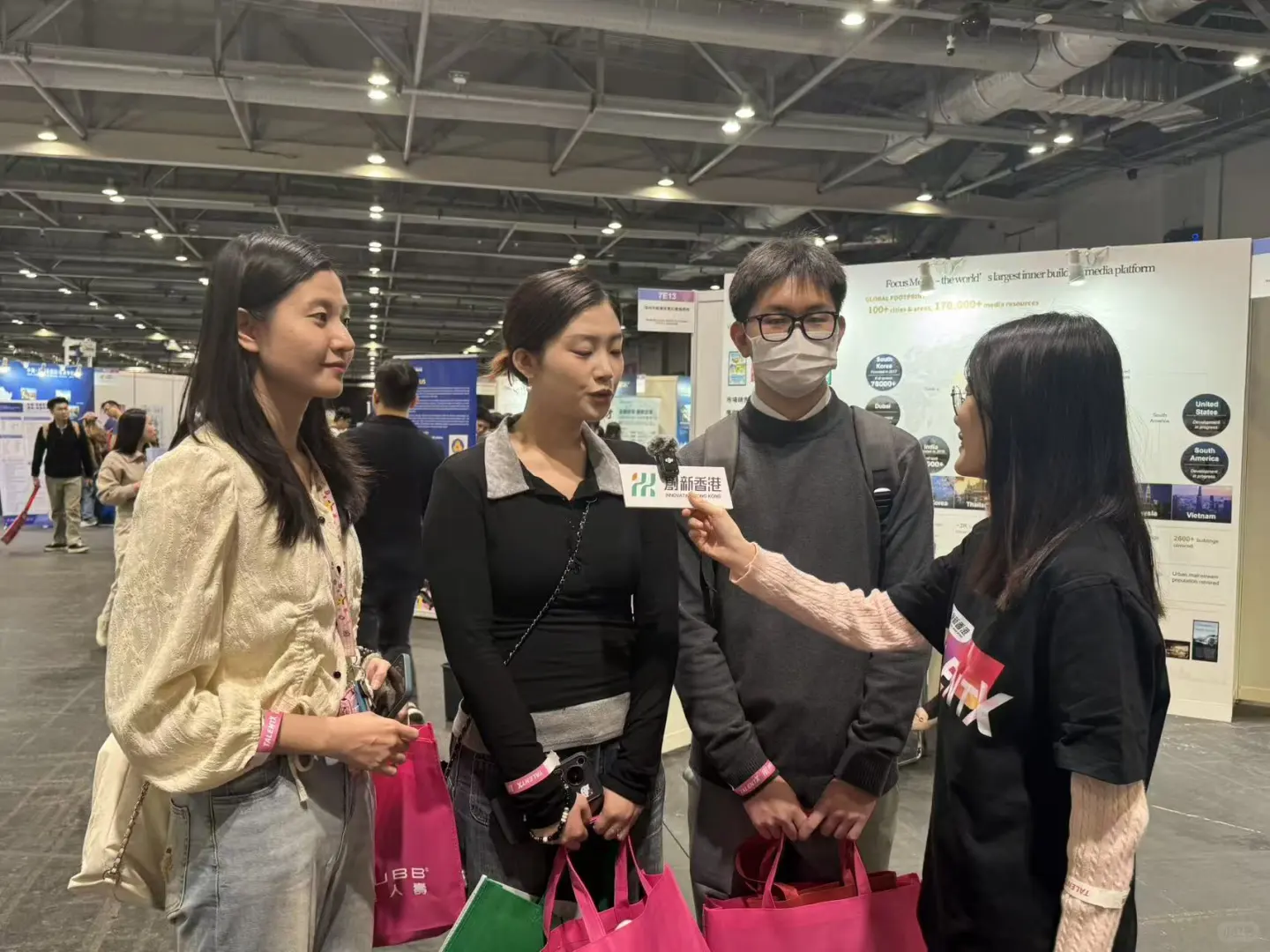 在Talent X逛到闭展！