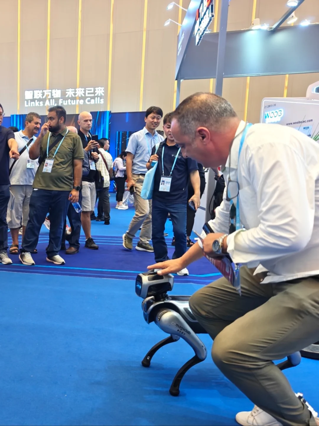 广交会首日观察：参展企业超3.2万家！