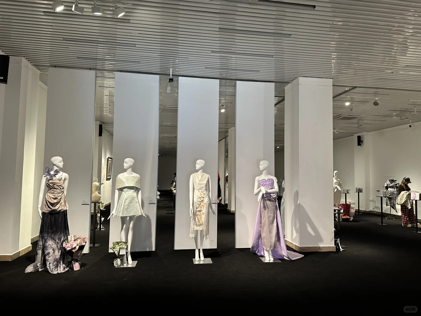 今天来看服装与服饰设计系的作品展啦