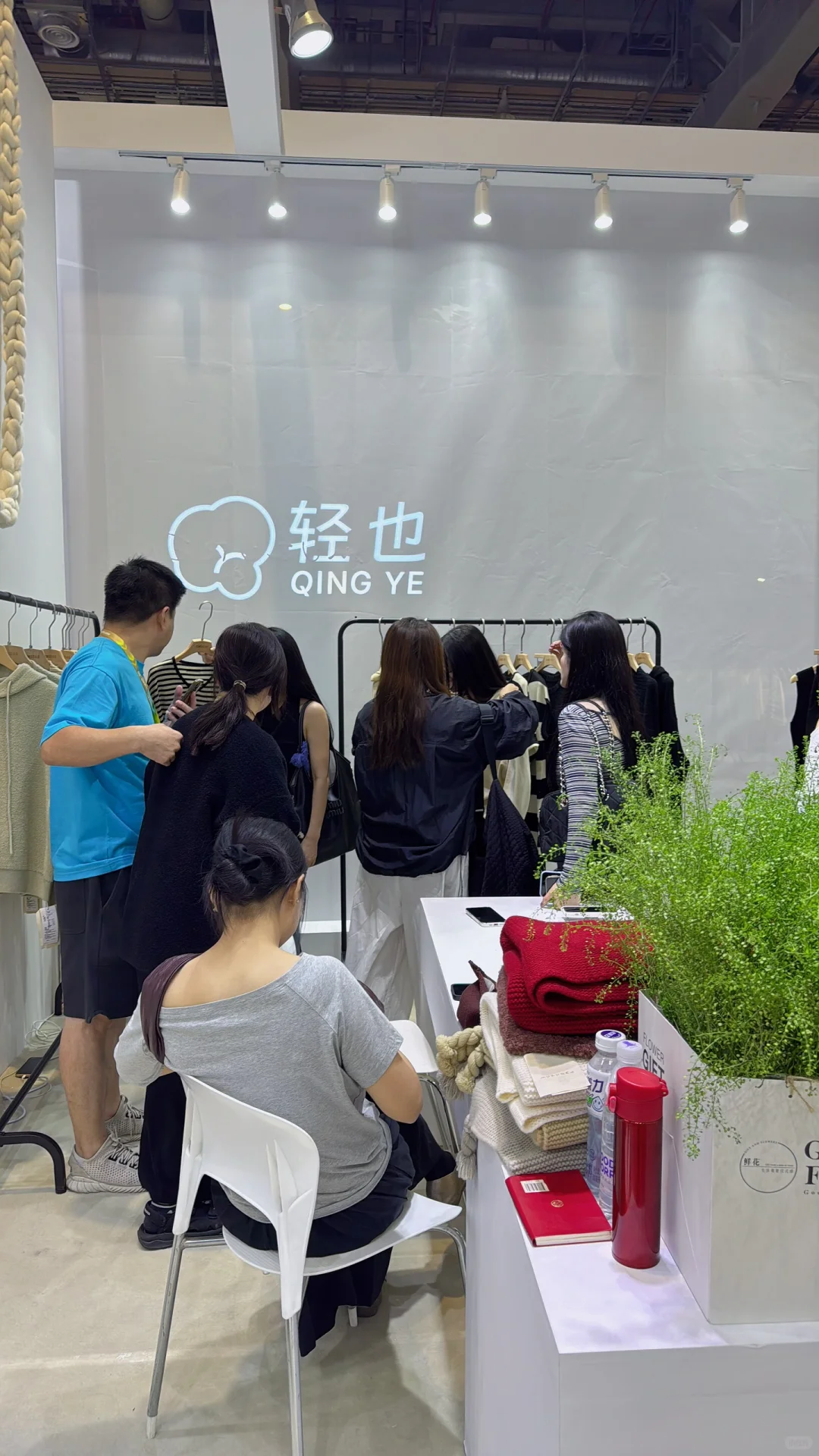 网红展位打卡进行中……