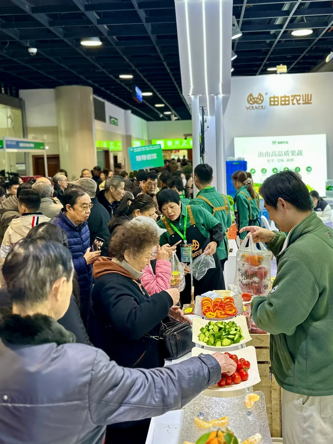 什么展会，气氛也太太太太太太太好了吧