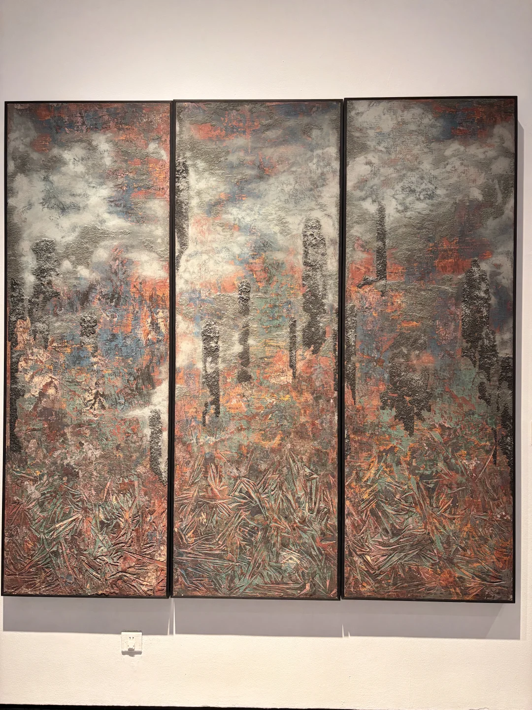 来看展｜第八届青年美展直送作品展区?