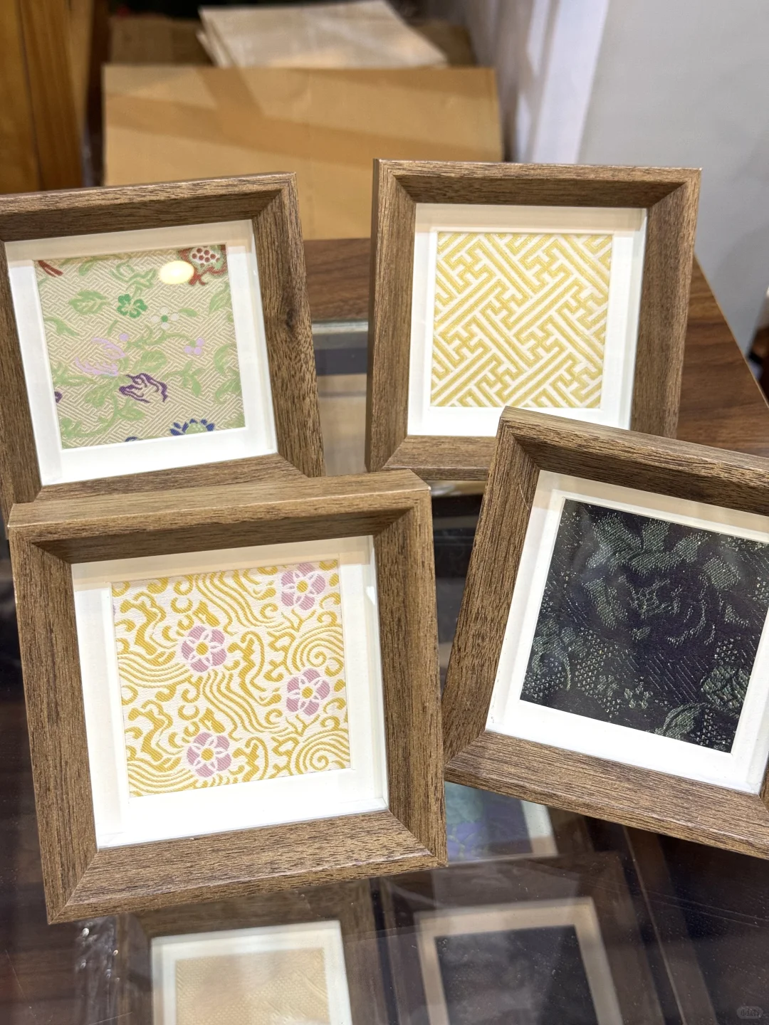 快来场馆来领礼品啦！限量三百份！！