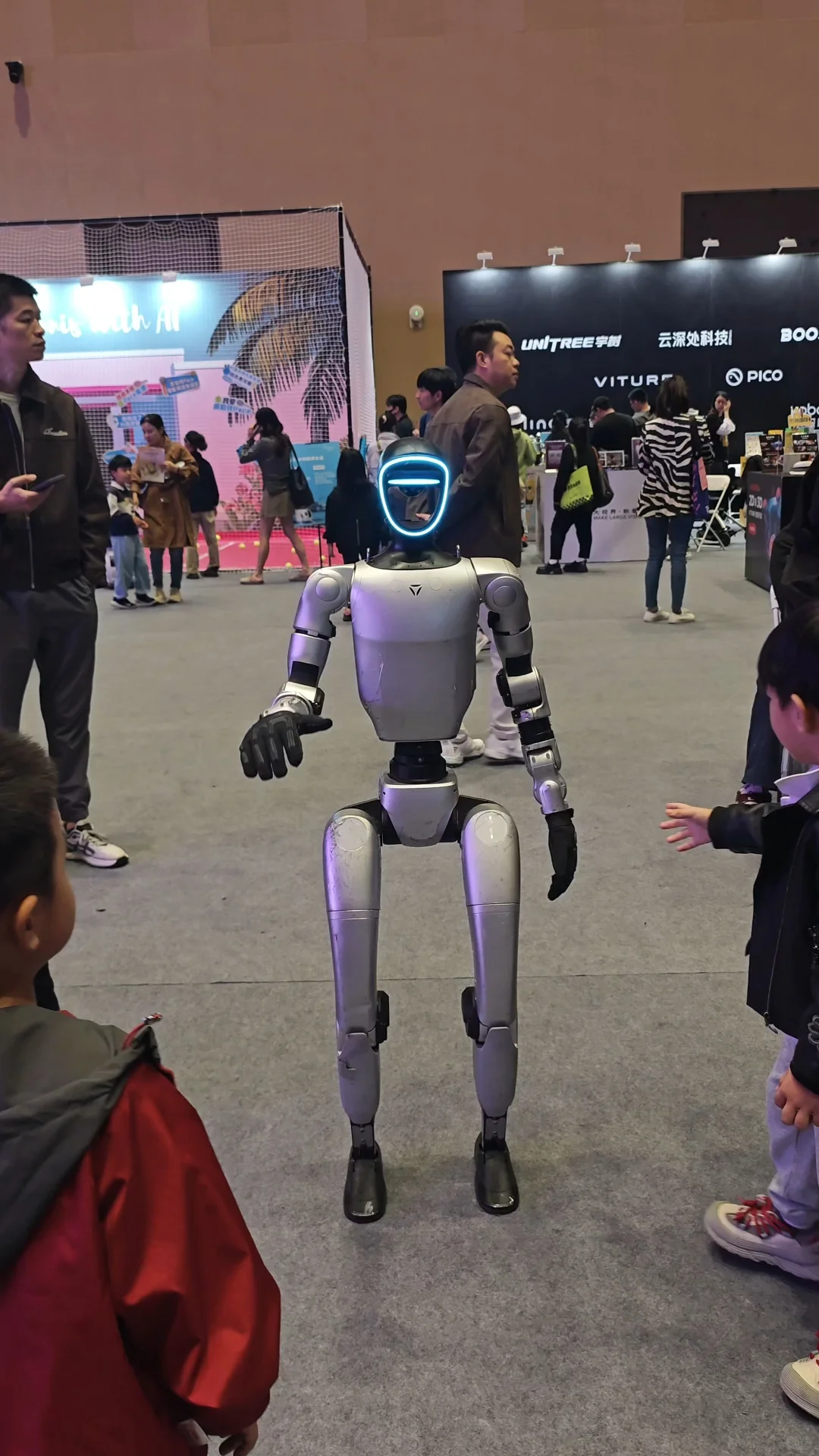 拍不完！AI机器人开会，最后2天免费！速来