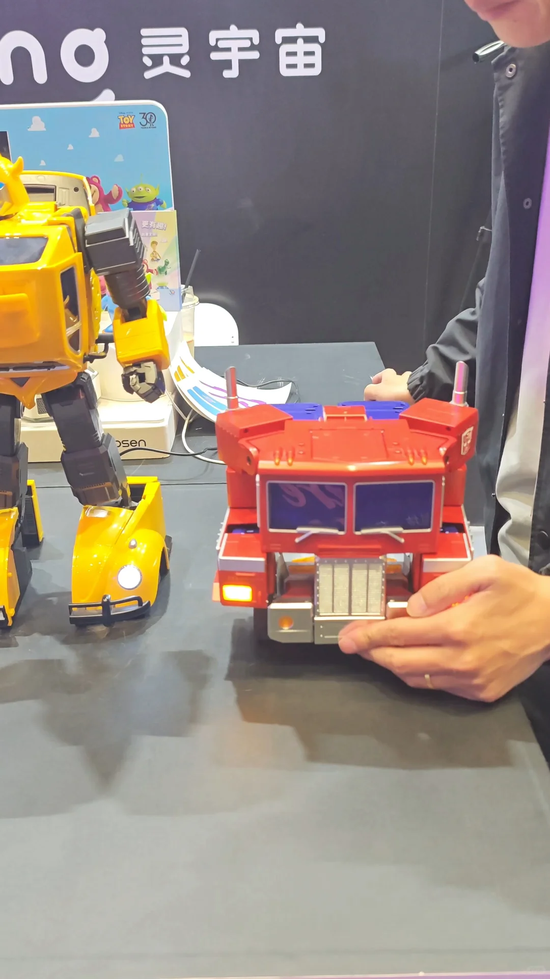 拍不完！AI机器人开会，最后2天免费！速来